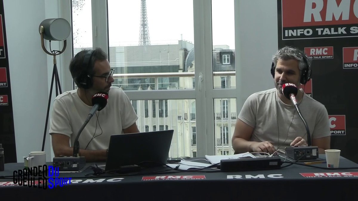 Après son sacre, le PSG commercialise un maillot avec une ⭐️ 🗣️Jean-Louis Tourre:"J'espère qu'elle ne va s'installer durablement et que c'est un maillot collector, marketing car il faut marquer le coup. J'aime ces grands clubs européens qui n'en mettent pas lors d'une victoire en C1"