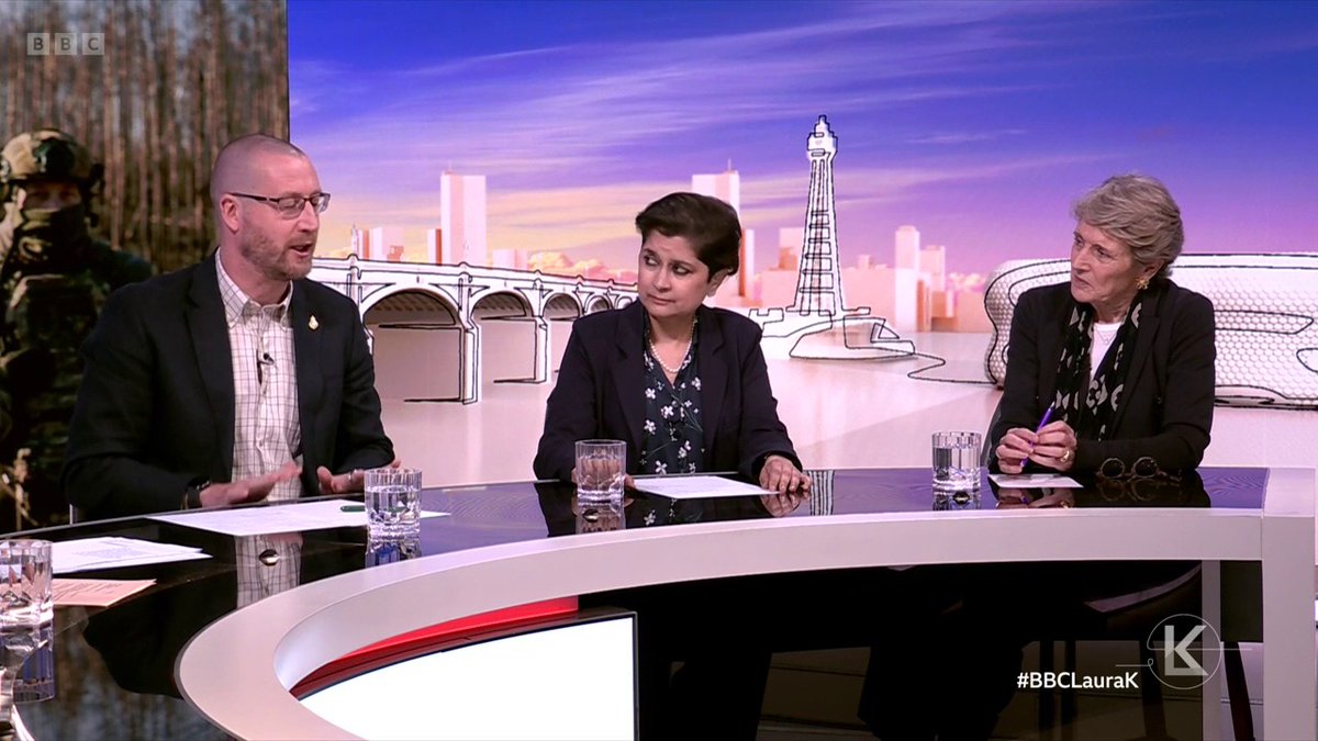 "This government walked in and on the dashboard of government there were red lights going everywhere" Former cabinet secretary Simon Case says taking charge of the country was a "breathtaking experience" for the Labour government #BBCLauraK