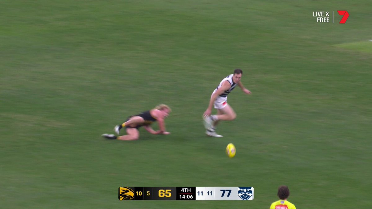 A couple in a row for the Cats as Jezza and Stengle combine 🤝 #AFLEaglesCats