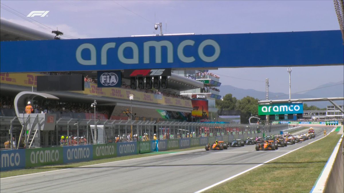 IT'S LIGHTS OUT AND AWAY WE GO! 🚦🇪🇸 Oscar Piastri comfortably leads but Max Verstappen goes around the outside of Lando Norris and takes second!