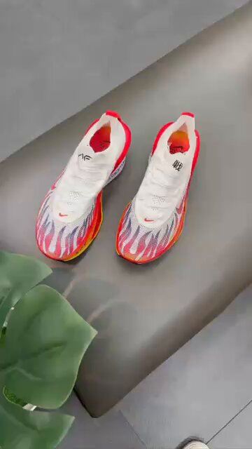 Nike AlphaFly 3 “Fuel The Fire” Color: White/Black-University Red-Habanero Red 🔥🌶️ Men only - Actual photos. What you see is what you get. 💯quality. 🚚Shipping nationwide. LBC or LALAMOVE DM to order 📩 Follow ig page for more: @rapkicksph