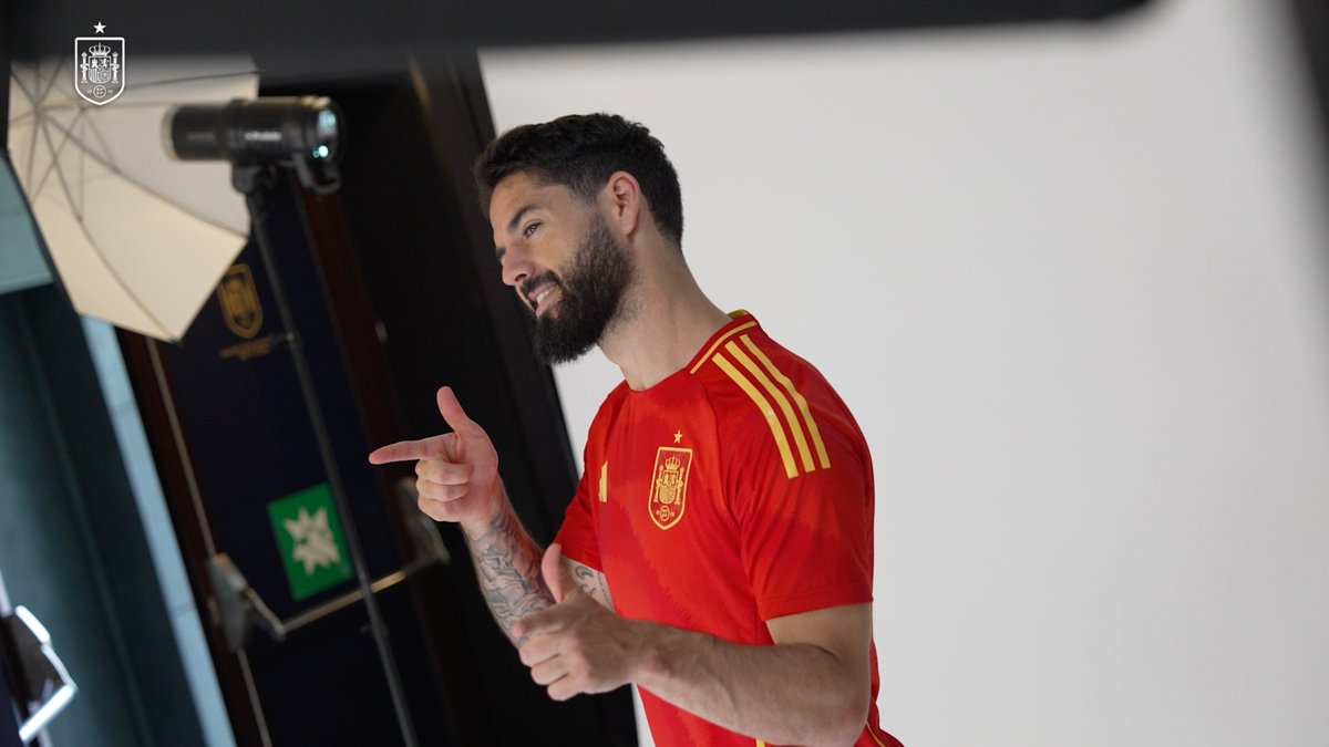🌟 ISCO ALARCON , la estrella que vuelve a brillar en la Selección Española Masculina de Fútbol. ℹ️ #VamosEspaña | #NationsLeague