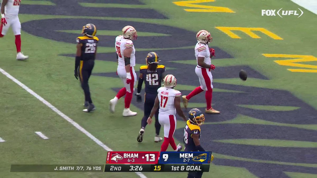TOUCHDOWN! 🙌 📺: FOX
