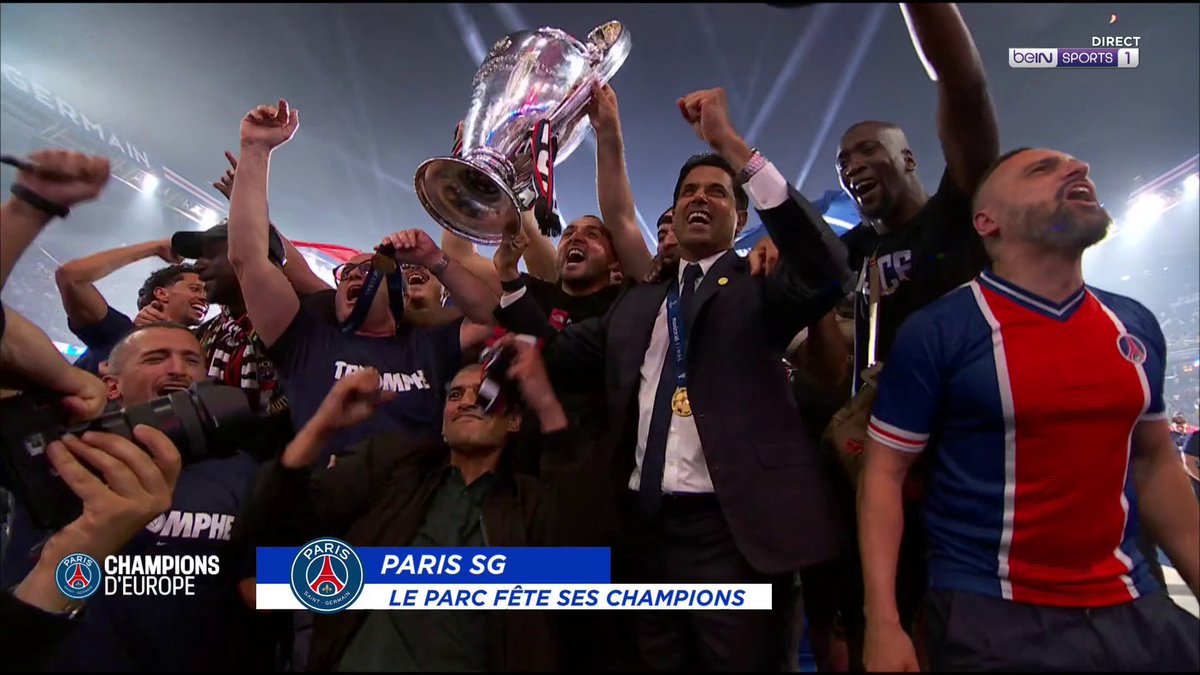 LES MEMBRES DU CUP QUI SOULÈVENT LA LDC DEVANT AUTEUIL : 𝗟𝗔 𝗣𝗔𝗦𝗦𝗜𝗢𝗡𝗡𝗡𝗡𝗡𝗡𝗡 👏❤️💙 🎥 beIN SPORTS