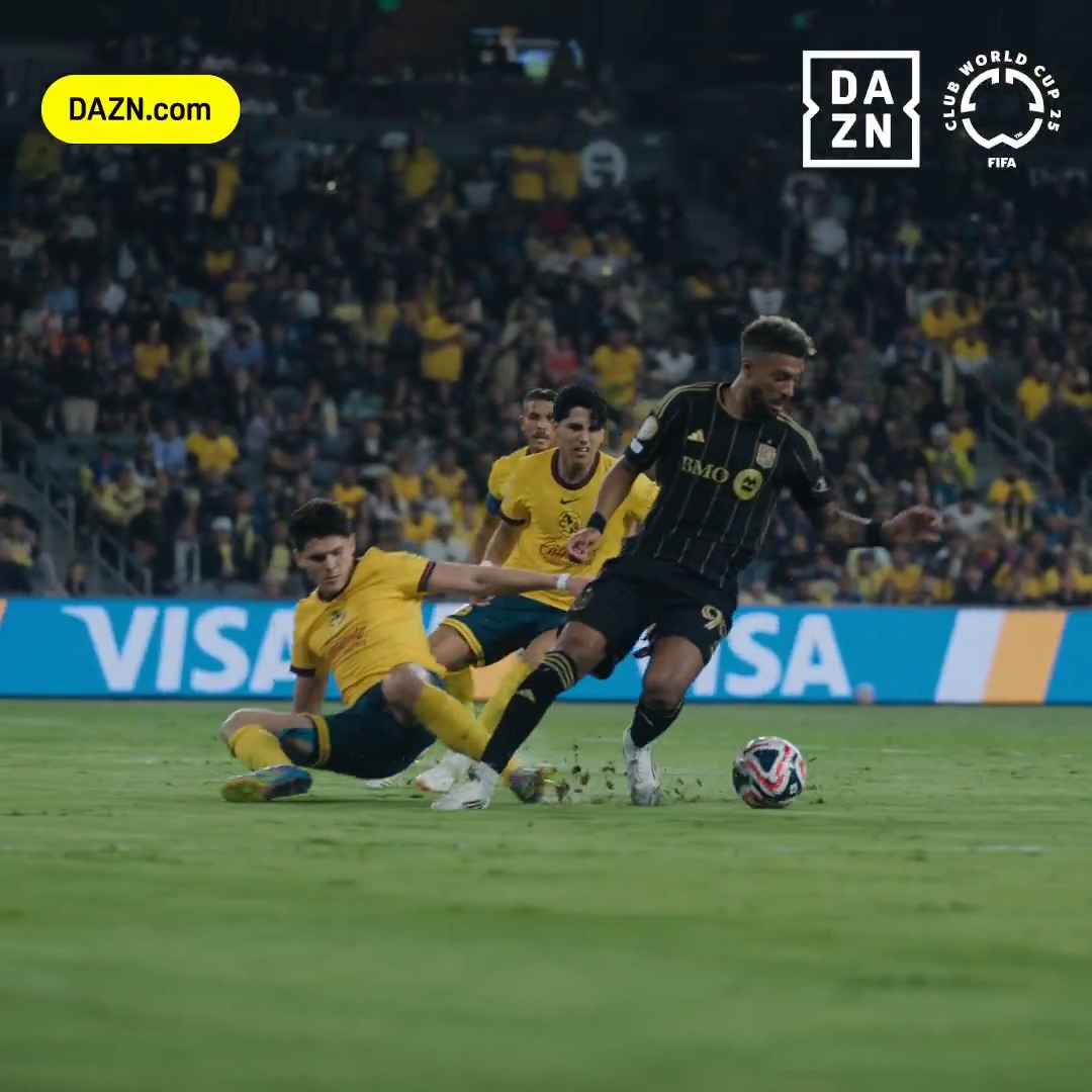 ๐ฌ๐ BouangaDenis in motion... #FIFACWC