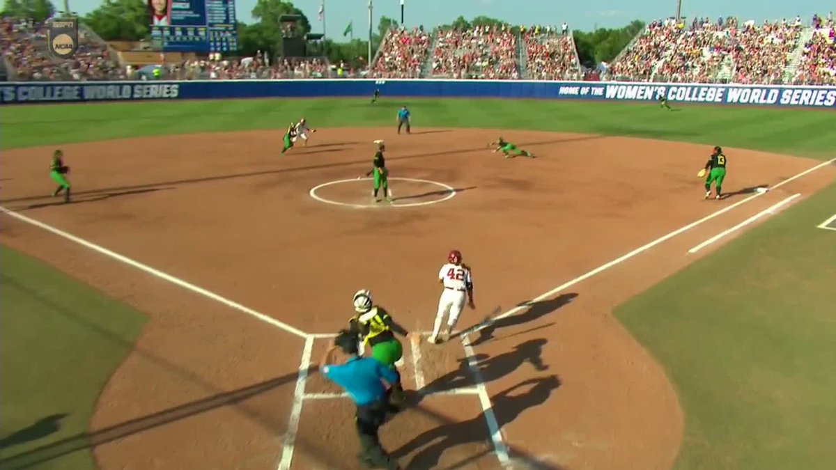 Web gem alert! 🕸️💎 #WCWS x 🎥 ESPN2 / Oregon Softball