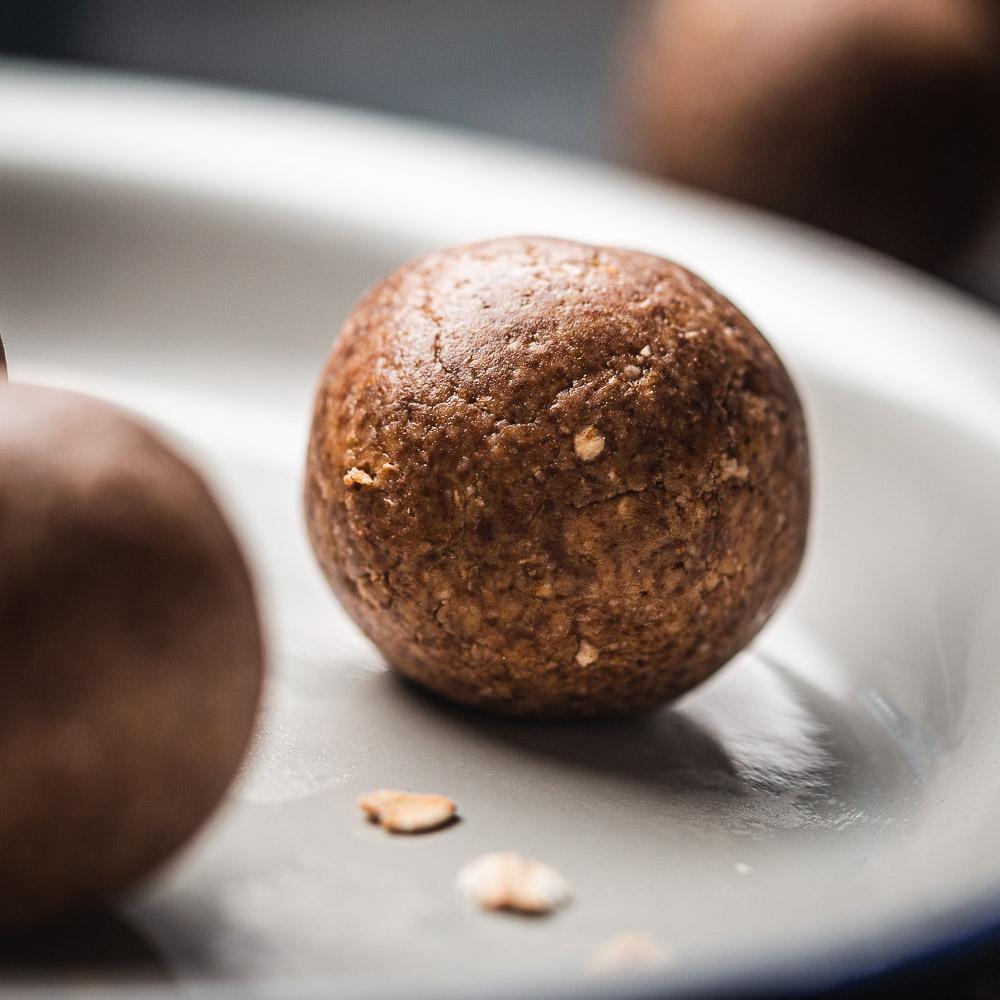 Pre-Workout Nutella and Peanut Butter Energy Balls