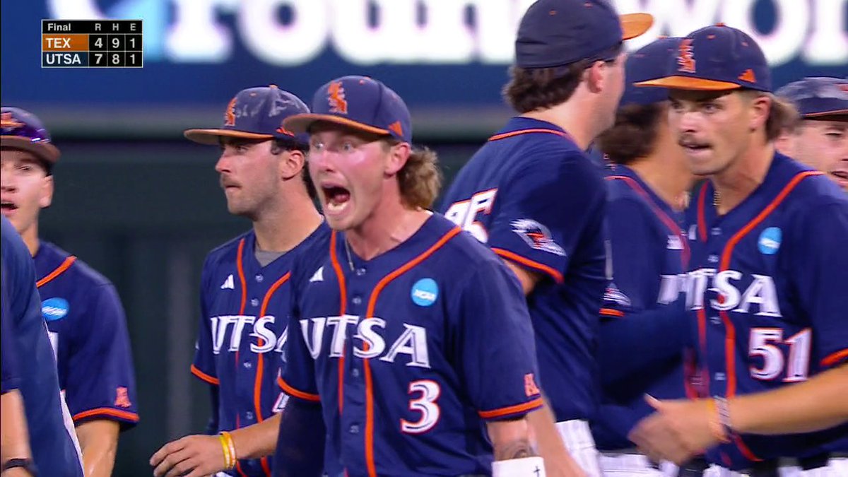 2-SEED TEXAS IS ELIMINATED BY UTSA IN THE REGIONALS 😱 UTSA advances to the Super Regionals for the first in program history 👏