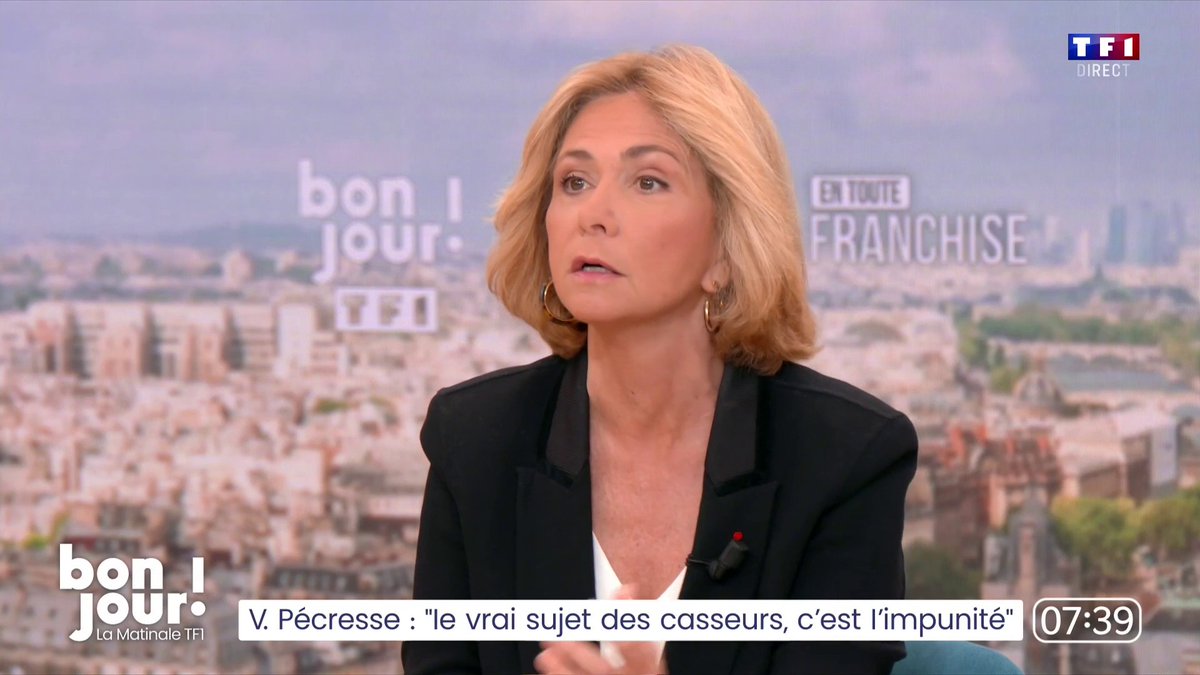 Incidents après la victoire du PSG : "La peine playstation à la maison, ce n'est pas possible (...) La peine aménagée, ils vont rester chez eux à jouer à la playstation pendant une semaine, ça n'est pas une peine." 🔴 Valérie Pécresse, invitée de #BonjourLaMatinaleTF1