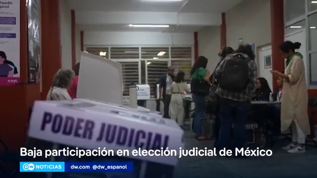 Revés para Sheinbaum: solo hubo un 13 % de participación en la elección judicial de México México celebró este domingo la inédita elección al poder judicial y comenzó el conteo de los resultados, cuyo cómputo definitivo no se conocerá hasta dentro de varios días. Los números preliminares apuntan a una participación de apenas el 13 %, en un notable revés a la presidenta, Claudia Sheinbaum, cuyo partido impulsó la iniciativa. /cvml