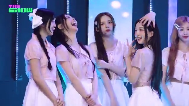 예쁜 사람끼리 모이면 더 예쁘지 않나요(๑•᎑<๑)ｰ☆ 전원 초미녀 그룹.. 이거 완전 좋은 거였잖아?🫧 #KPOP #THEKPOP #THESHOW #더쇼 #tripleS #트리플에스 #추리소설 #Detective_Soseol tripleS official