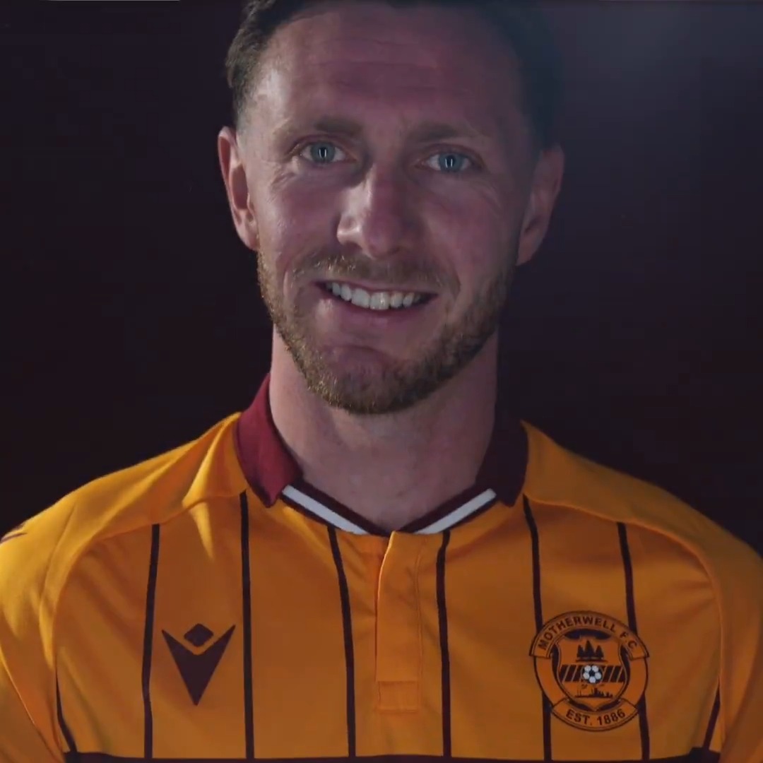 A classy look for 2025/26 🆕 Introducing our new home kit for the upcoming season. (including a great model 😉)
