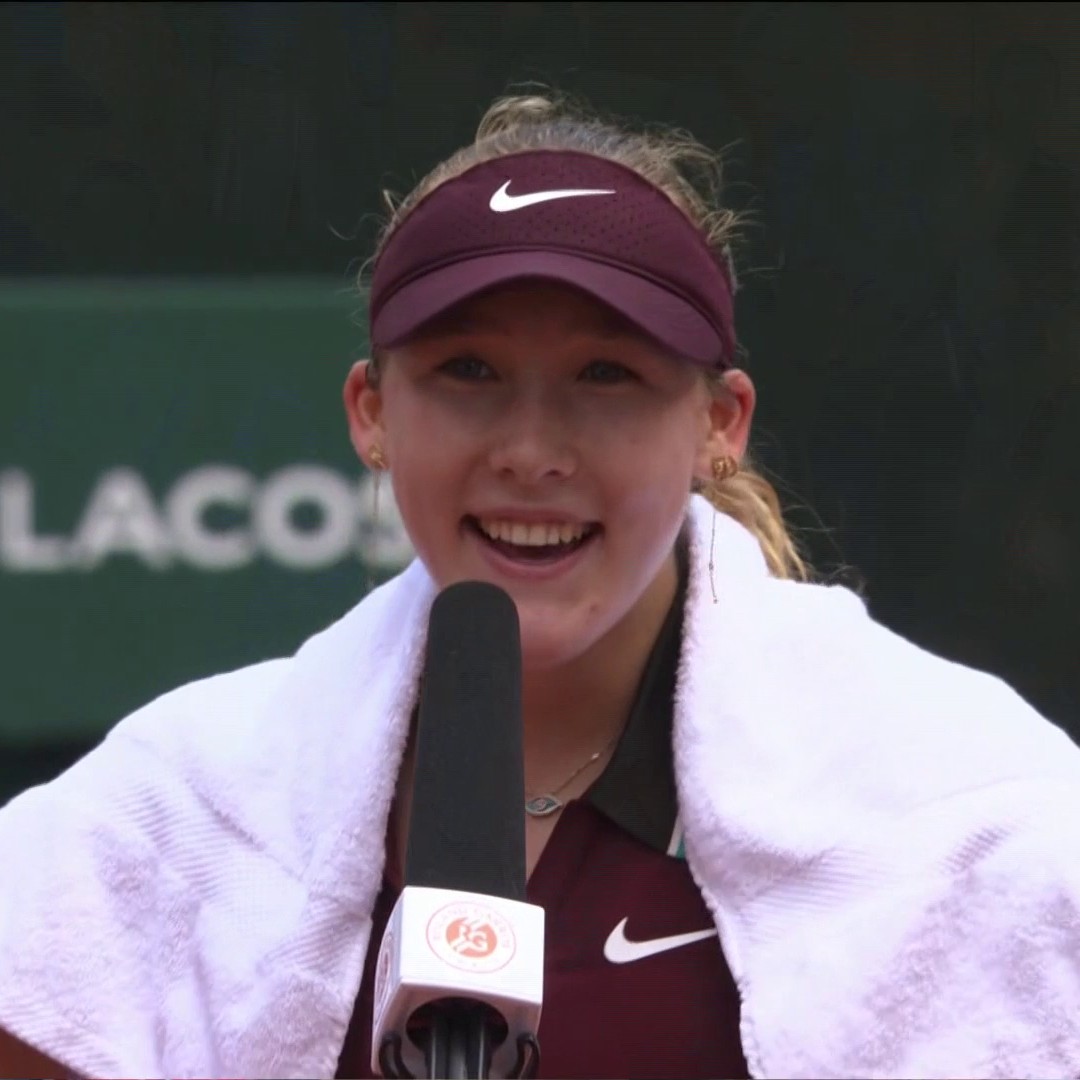"I hate playing against her!" 😅 It's a love/hate relationship between Mirra Andreeva and Daria Kasatkina 🧡 #RolandGarros