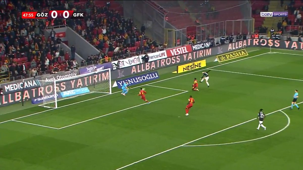 "İsmail Yüksek ve İrfan Can Kahveci'nin üstünü çizen Jose Mourinho, yerli oyuncu takviyesi için Halil Dervişoğlu için yönetime çok yoğun baskı uyguluyor." Kaynak: Aygün ÖZİPEK, KİCK.