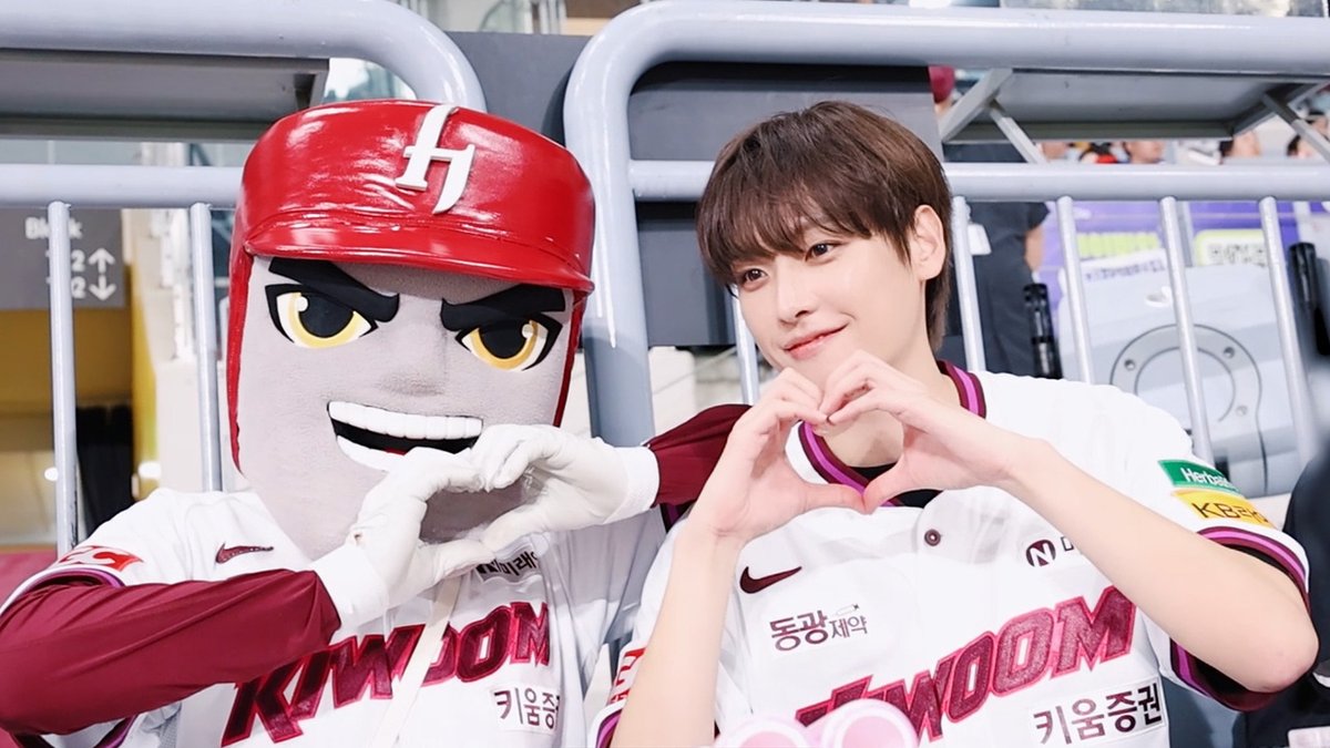 [🎥] 화해했냐고요? 네, 저희 이제 친해요💕 | 인성 키움 히어로즈 시구 BEHIND ✔ #SF9 #에스에프나인 #인성 #INSEONG #키움히어로즈
