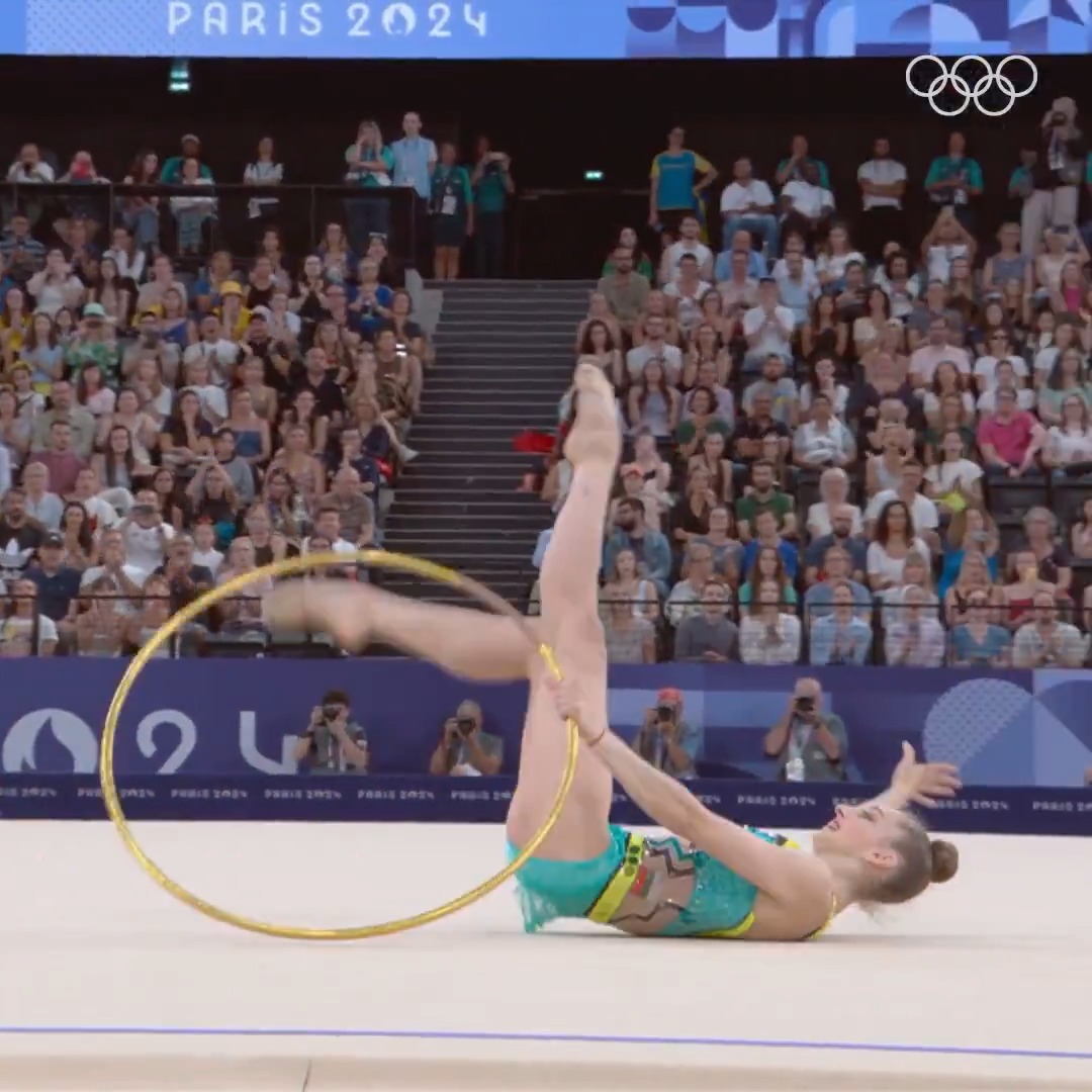Hoop routine to K-pop band 'Stray Kids' 😍 Bulgarian gymnast Boryana Kaleyn stole the show at #Paris2024 Which other rhythmic World Gymnastics performances should we feature for #MusicMonday? #EuroGymnastics