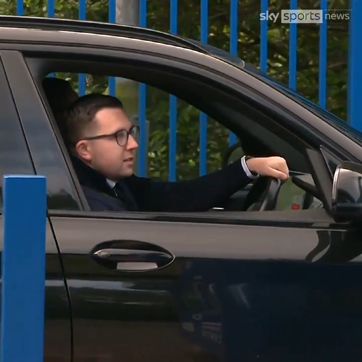 ๐จ ๐๐
๐ฐ๐น๐๐๐ถ๐๐ฒ shots as new sporting director Kevin Thelwell and new technical director Dan Purdy arrive for their first day at Rangers. The Ibrox side have also confirmed Nils Koppen will depart โคต๏ธ