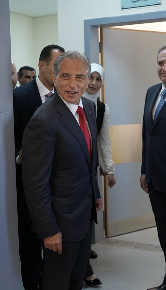 مستشفى الأميرة إيمان الحكومي في لواء #دير_علا يستقبل المراجعين والمرضى بعد إنجاز التوسعة الجديدة. هذه التوسعة أنجزت خلال 7 أشهر، بعد تأخر دام 4 سنوات، وسيشهد المبنى القديم في المستشفى صيانة شاملة ستنجز خلال العام المقبل.