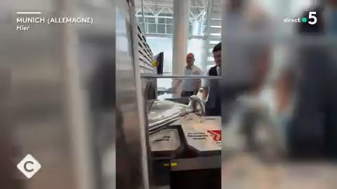 ⚽ Victoire du PSG : le retour de la coupe à la maison avec Mohamed Bouhafsi 💘 #CàVous