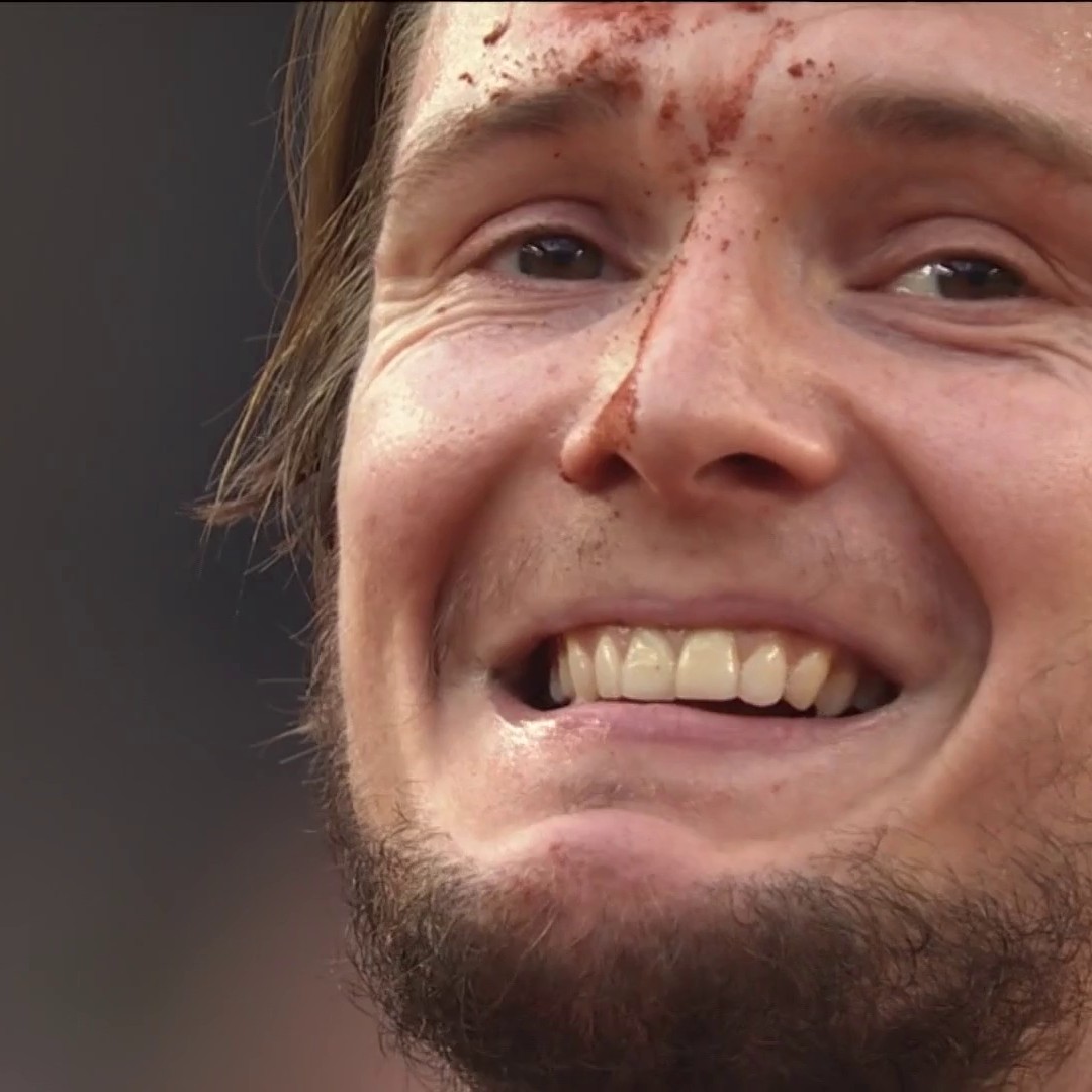 Alexander Bublik has done it! 💪 History made in Paris as Bublik becomes the first Kazakh man to reach a Grand Slam singles quarter-final 🇰🇿👏 #RolandGarros