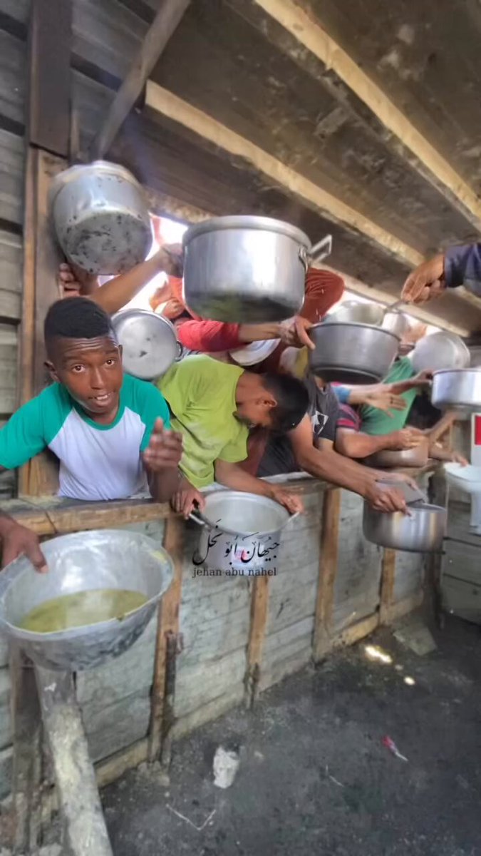 You can hear the child screaming in pain after boiling food was spilled on him several times while trying to get food for his family💔