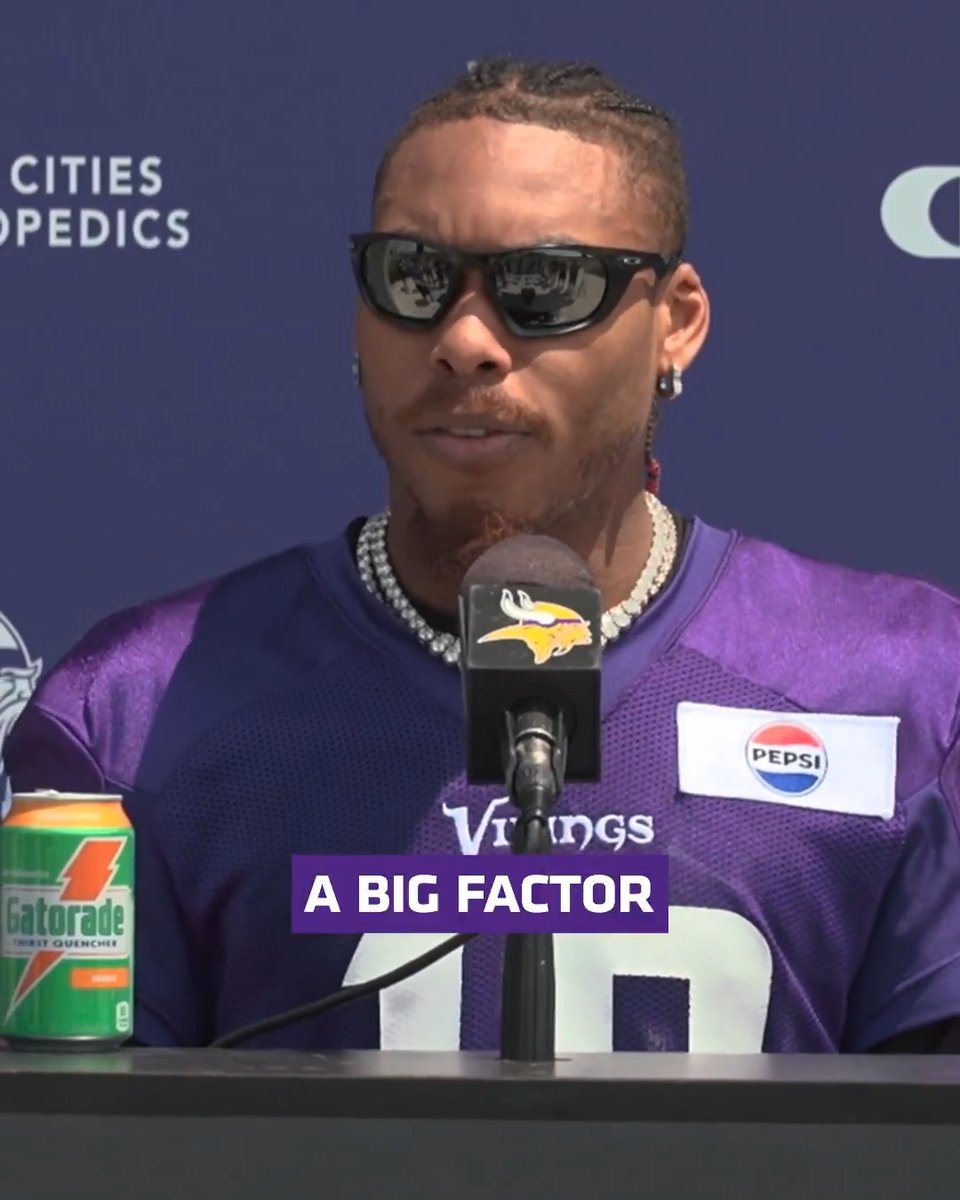 Getting connected this time of the year is crucial. #Skol