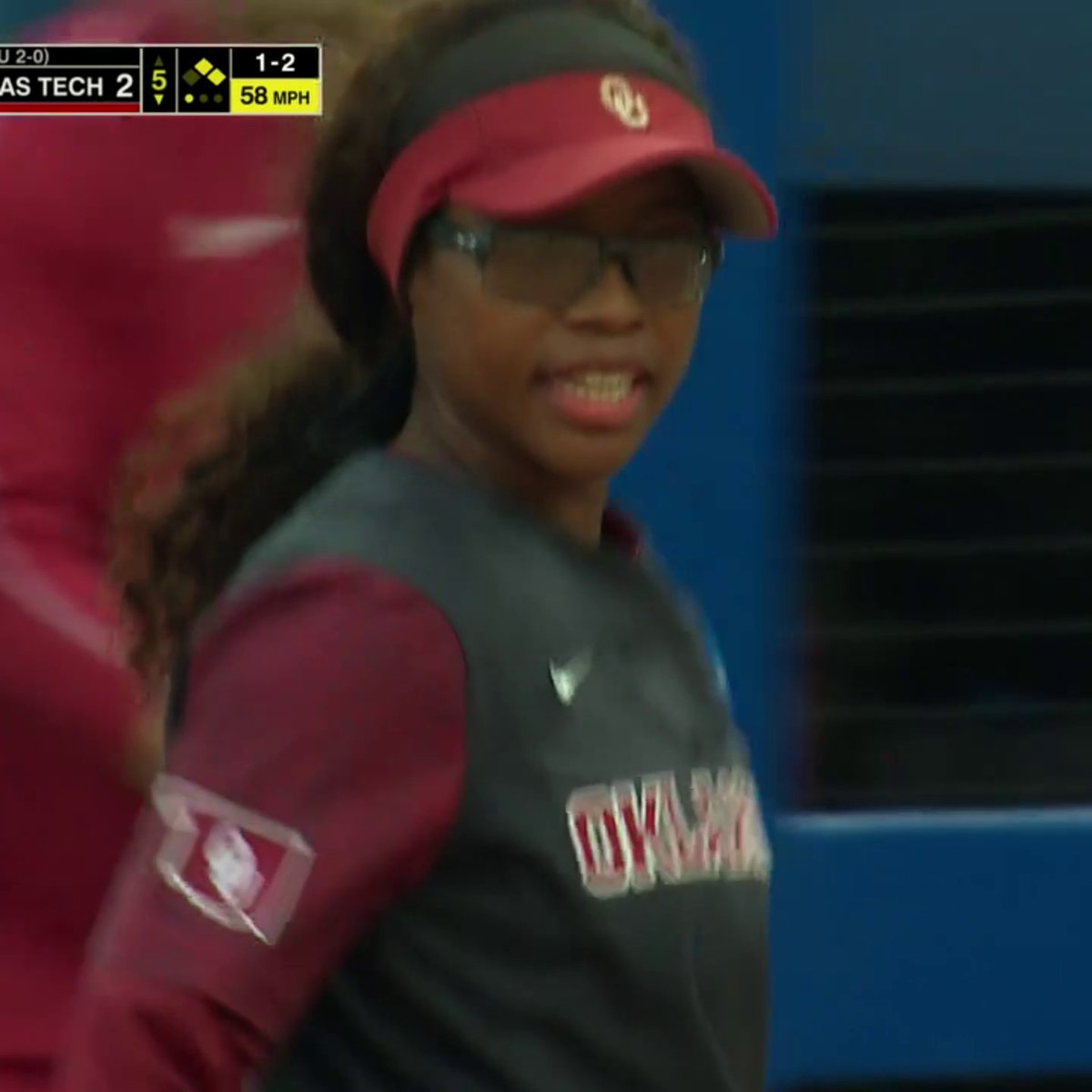 The Sooners turn their 7️⃣th double play of the #WCWS 😤