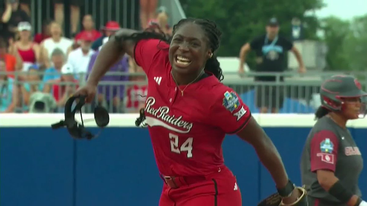 No thoughts. Just NiJaree Canady 😱 #WCWS x 🎥 ESPN / Texas Tech Softball