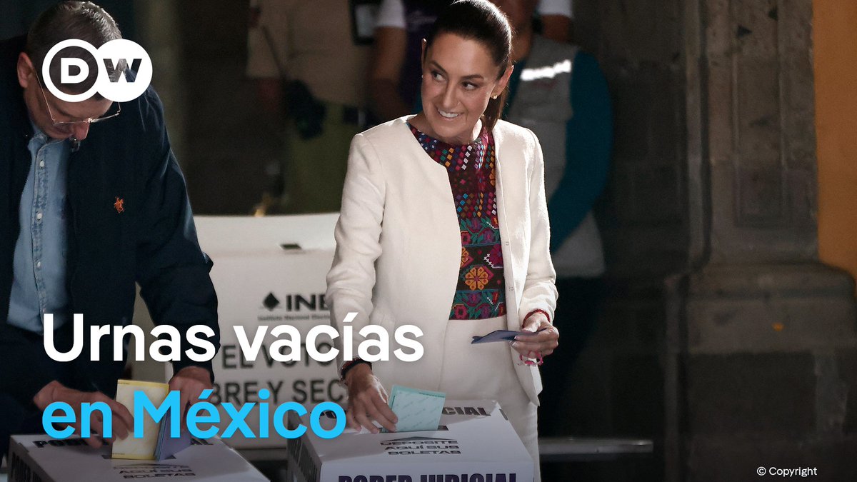 México le da la espalda a la elección de sus jueces La presidenta de México, Claudia Sheinbaum, calificó de "éxito rotundo" las elecciones judiciales inéditas del país, a pesar de que apenas el 13% de los votantes participaron, marcando un mínimo histórico en una elección federal. Fue la primera vez en el mundo que se sometió todo un sistema judicial al voto popular, desde magistrados locales hasta jueces de la Corte Suprema. La votación, impulsada por una radical reforma del partido gobernante Morena, prometía reducir la corrupción y la impunidad, al hacer al poder judicial más receptivo a la ciudadanía. Sin embargo, los críticos advirtieron que la medida podría erosionar la separación de poderes y llenar el sistema judicial de candidatos sin preparación suficiente y afines a intereses políticos. De todas formas, la escasa participación ciudadana es un duro golpe para el Gobierno de la presidenta Sheinbaum y el partido gobernante, Morena.