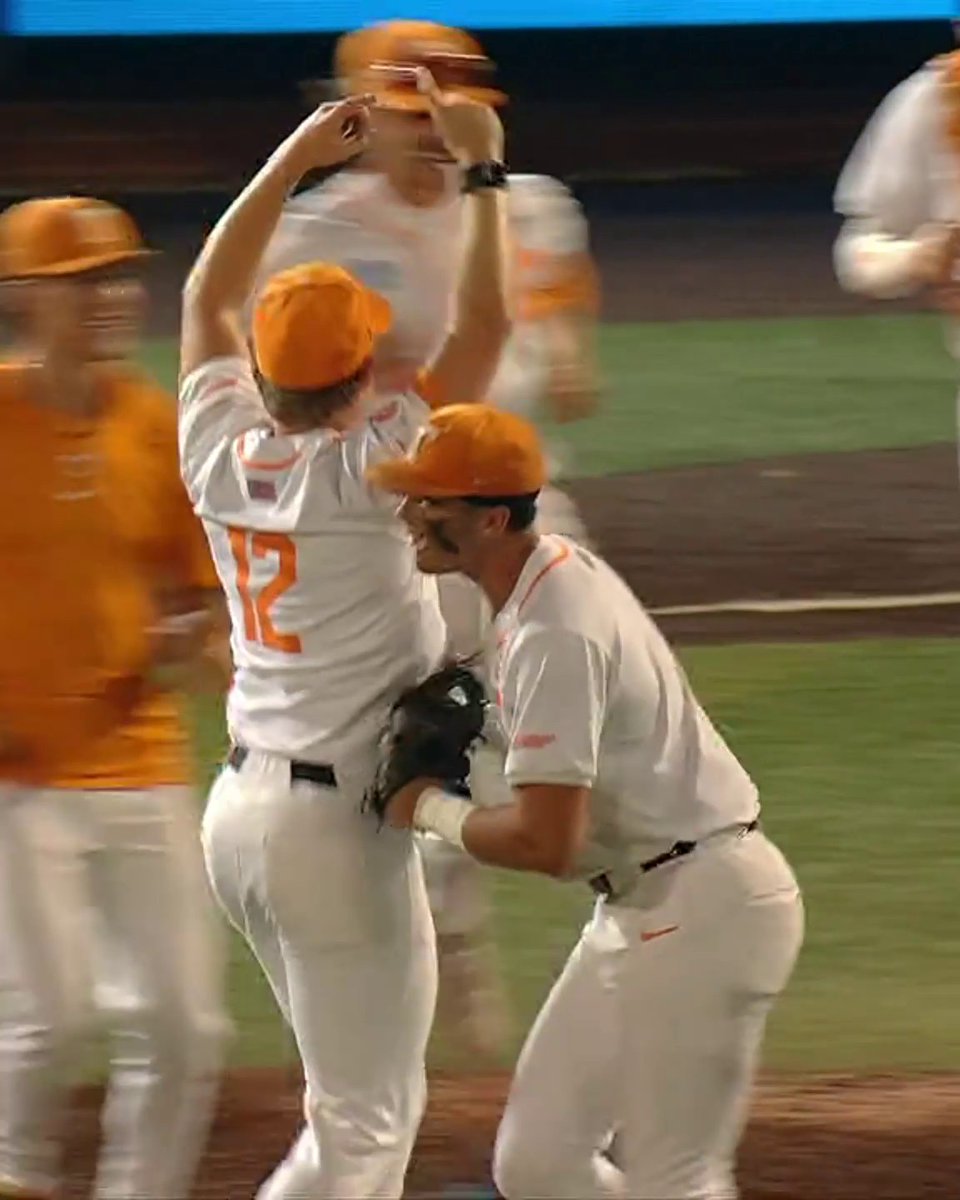 THE VOLS ARE HEADED BACK TO THE SUPER REGIONAL 💪 Tennessee Baseball