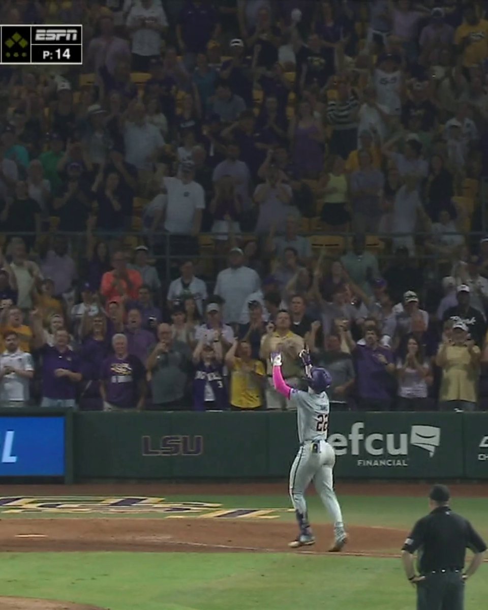 They went to Jared ... and Jared went YARD 😤 LSU Baseball