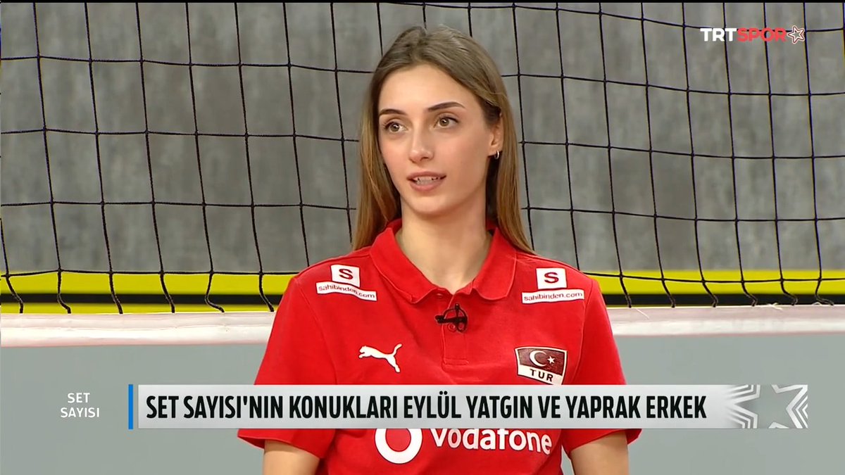 🇹🇷 Eylül Akarçeşme; "Santarelli ile çalıştığım için çok şanslı hissediyorum. Gerçekten istediği şeyi çok net söylüyor. Şunu şunu yap bunu bunu yapma teknik veya taktik olarak. Ne istiyor diye düşünmüyorum; anlıyorum, biliyorum ne istediğini."