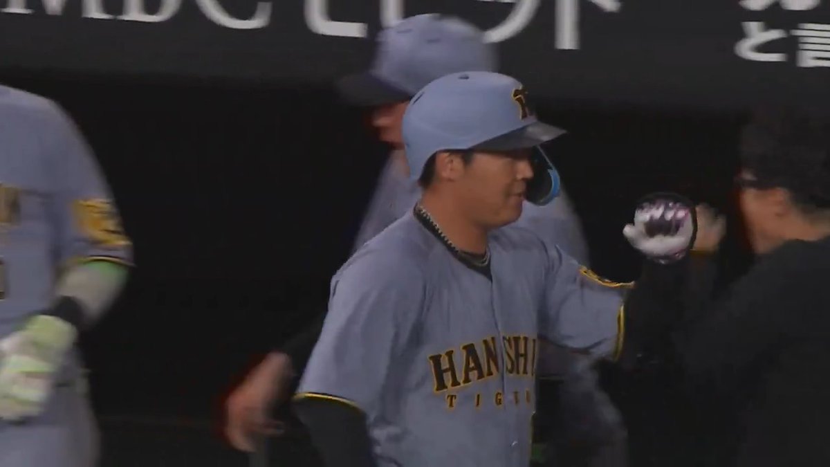 阪神 #大山悠輔 選手に #日本生命セ・パ交流戦2025 第1号となる先制ホームランを浴びる... #tigers #交流戦 #セ・パ交流戦 👇ライブ配信はこちら