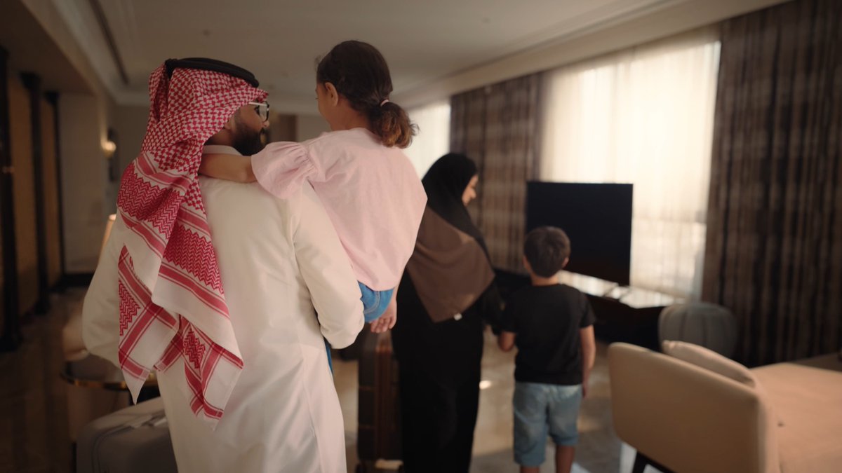 إجازة #عيد_الأضحى من أفضل الأوقات لزيارة المدينة المنورة 🎉 أجواء عائلية وأماكن مميزة، ولحظات كلها فرح تنتظركم! 🎆 للمزيد: #لوّن_صيفك #الأضحى_في_المدينة