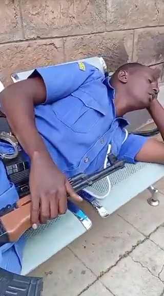 Na hii iwe funzo kwa wanaopenda kulala kazini #InspektaMwala