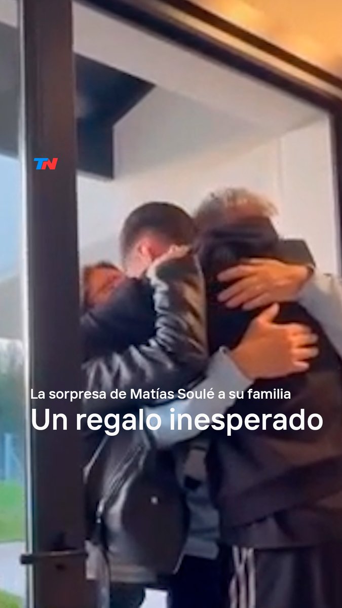 🥹"¿Y LES GUSTÓ LA CASA? ¡ES PARA USTEDES!" I El jugador de la Selección argentina Matías Soulé sorprendió a sus papás con un regalo que jamás podrán olvidar: una casa en Mar del Plata, la ciudad de origen de la familia.