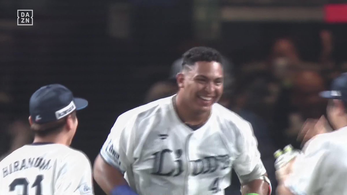 何という幕切れか セデーニョの内野安打がミスを誘う 外崎修汰がサヨナラのホームイン #オレをみろ 「DAZN BASEBALL」 月々2,300円 (年間プラン・月々払い) 年間契約の初月無料 登録はこちら⏬ ⚾プロ野球 (2025/6/3) 🆚西武×ヤクルト 📱Live on DAZN #seibulions