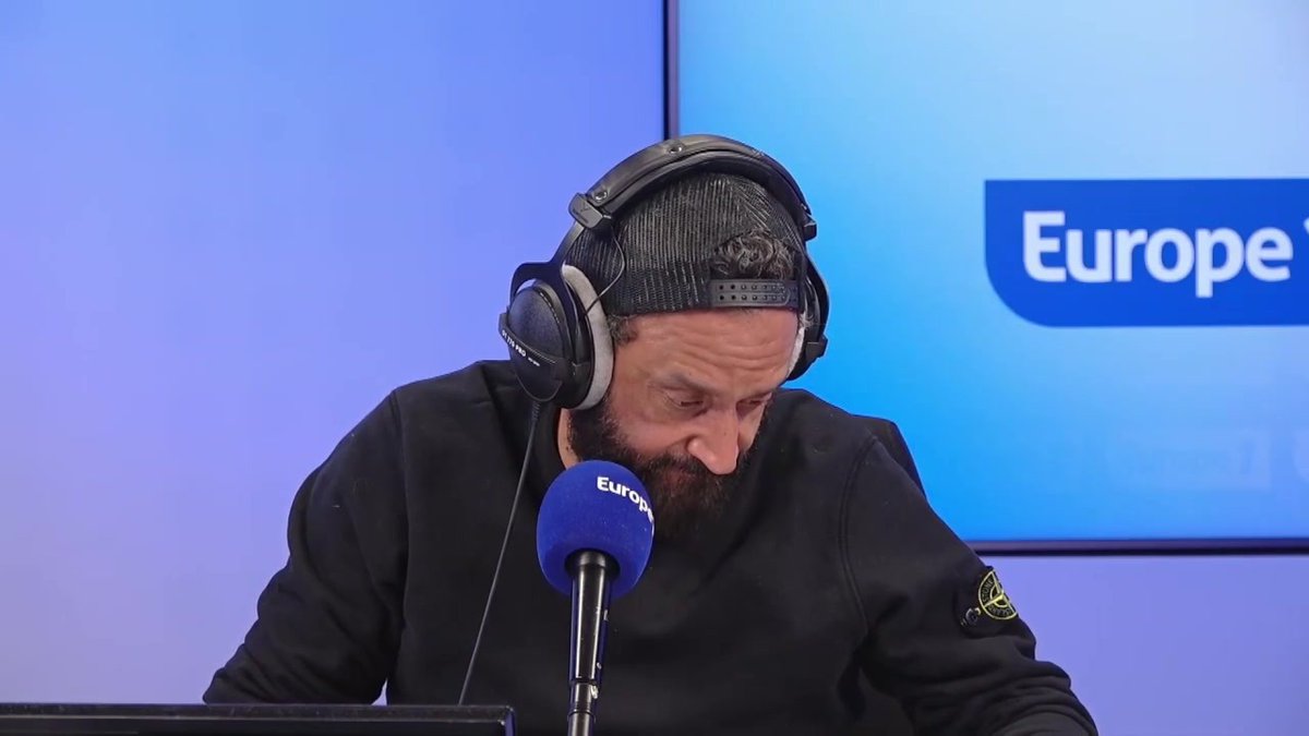 « Champion mon frère ! » - Le tweet d'Emmanuel Macron après le sacre du PSG en Ligue des champions : « J’ai trouvé ça très irrespectueux », réagit Audrey, auditrice de #OMSLT avec Cyril Hanouna sur #Europe1.