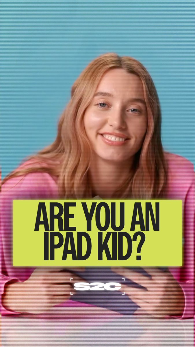 .Deja Kelly and Paige Bueckers are iPad kids 😭