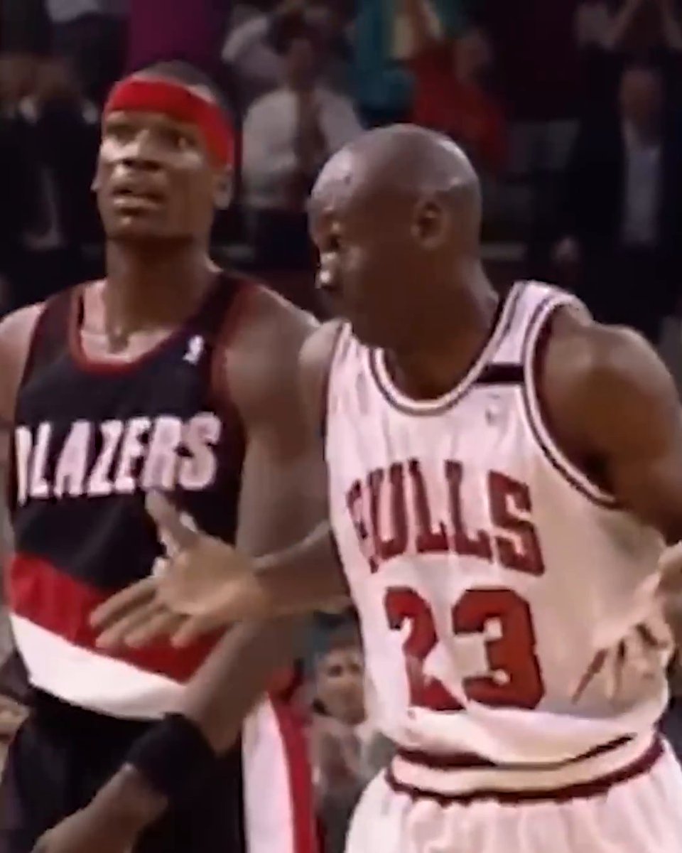 June 3, 1992: Michael Jordan hit the 🤷♂️