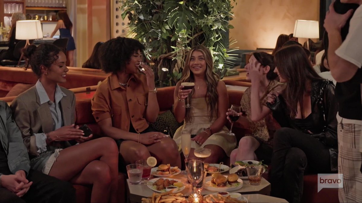 #NextGenNYC Season 1, Episode 1 SNEAK PEEK 2. Series premiere, Tonight 9/8c on @Bravotv. (Source @Bravotv NBCUniversal)