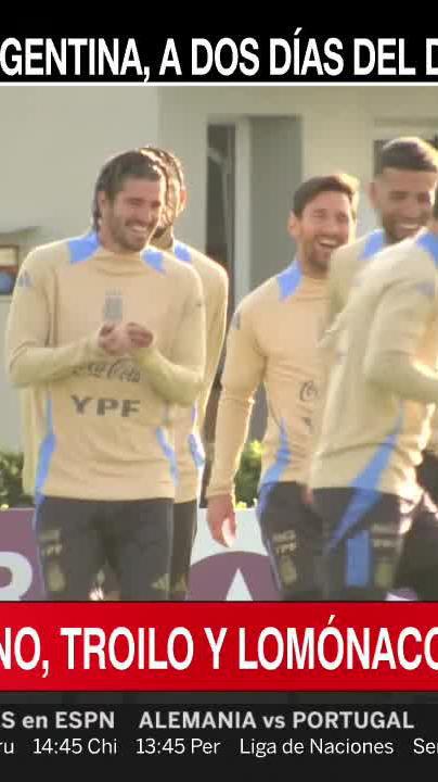 Volvió el Capitán y todo es felicidad en la Scaloneta... 😂🐐🇦🇷 📺 #DisneyPlus