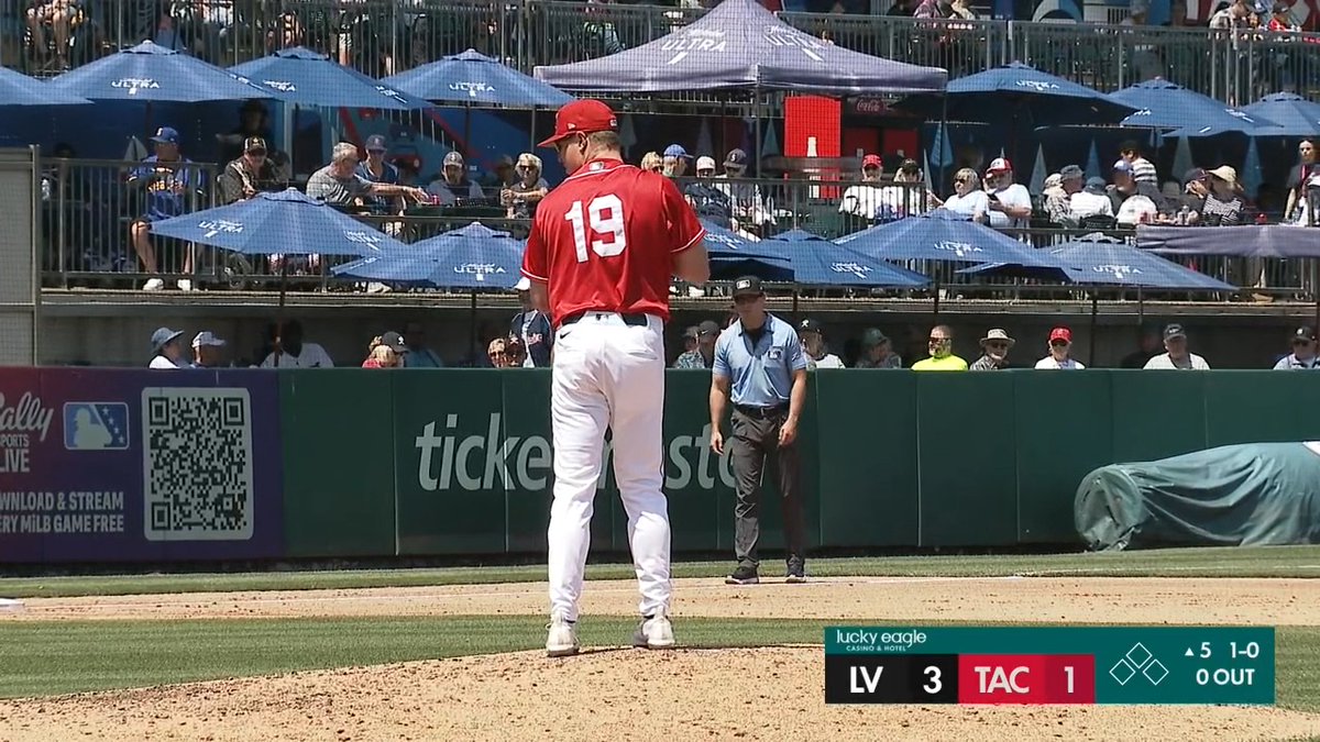 THIS MAN CAN'T BE STOPPED SETH. BROWN. 💥 No. 7 just left the yard in a hurry!