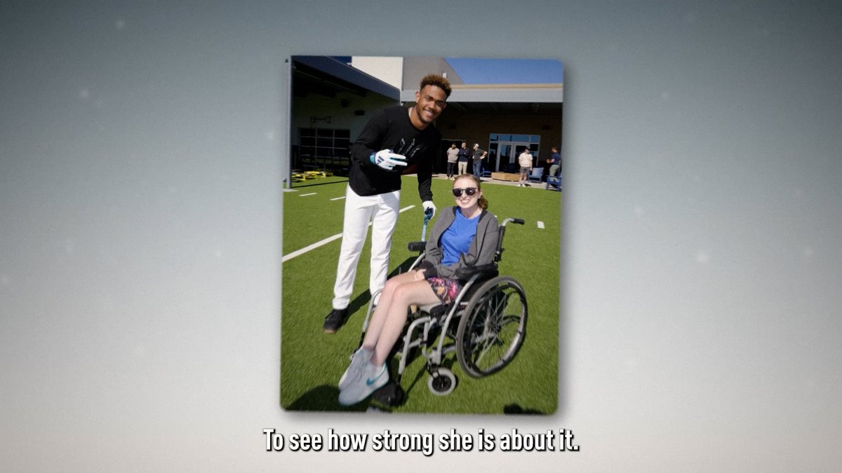 Baseball is the BEST! Julio Rodriguez🇩🇴🦁 sends his love to Sarah Langs as we celebrate #LouGehrigDay 💙
