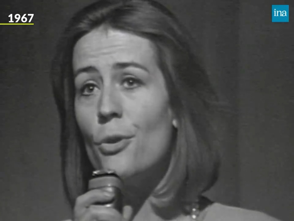 "Tu commenças ta vie tout au bord d'un ruisseau tu vécus de ces bruits qui courent dans les roseaux..." Disparition de Nicole Croisille à 88 ans, chanteuse, actrice et célèbre interprète d’"Un homme et une Femme" Avec Annie Girardot "Des ronds dans l'eau"