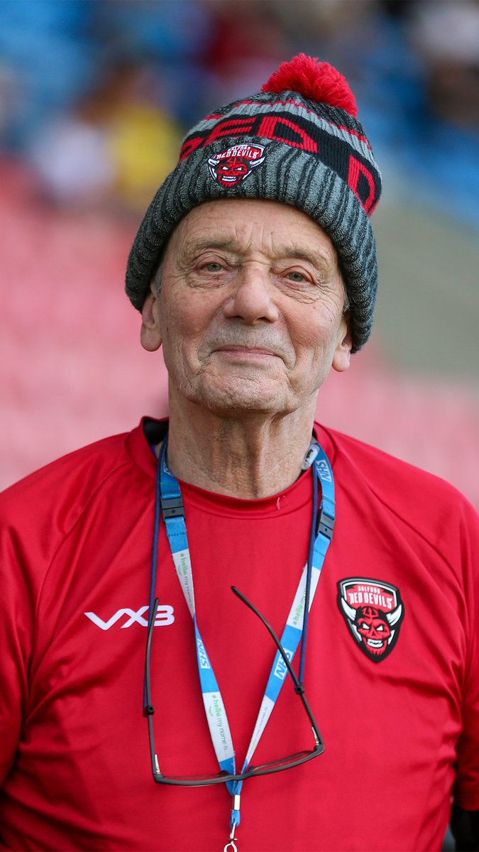 👨‍⚕️ Friday night marked Dr Baxter's final game at the Club after 25 years of incredible service! Our Head Coach made a special presentation in the dressing room before the game - thank you for everything, Doc and good luck in the future! ❤️
