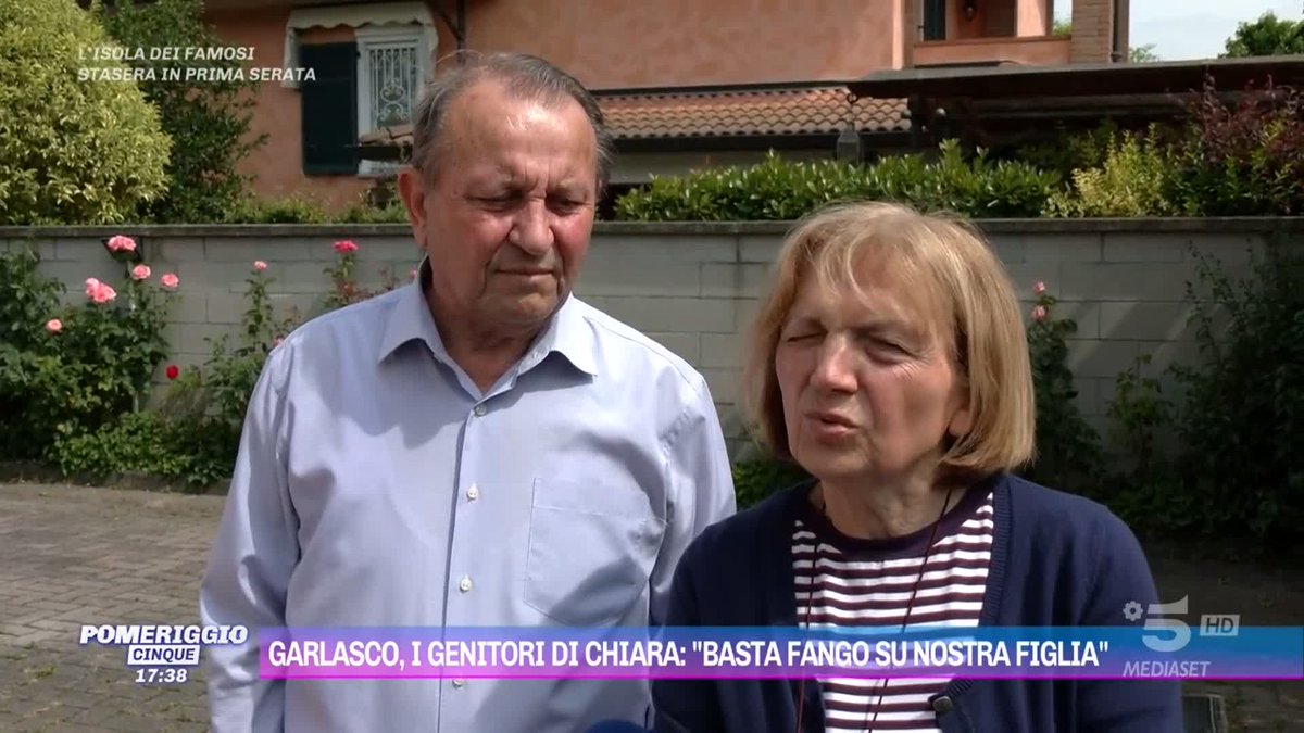 Caso #Garlasco, i genitori di #ChiaraPoggi: "Basta fango su nostra figlia" #Pomeriggio5
