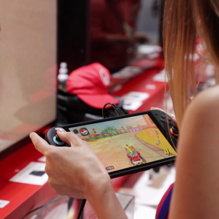 Nicht mehr lange, bis #MarioKartWorld auf #NintendoSwitch2 an den Start geht! 🚦 Wer von euch steht schon in den Startlöchern für den Launch-Tag?