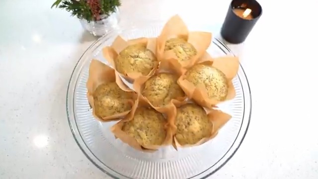 This Stardew Valley Poppyseed Muffin has to be one of my top 3 FAVORITE muffins. Are any of you a fan of poppyseed muffins?