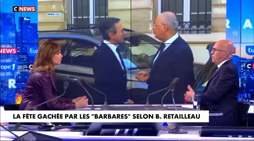🚨 SCANDALE – Quand on demande à Éric Ciotti de qui il parle lorsqu’il évoque des “hordes de sauvages”… Il répond : “Je vise ces jeunes venus pour la plupart de banlieue, pour la plupart issus de l’immigration, souvent étrangers.” Il doit être CONDAMNÉ pour provocation à la HAINE RACIALE.